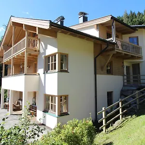 Sanna Hinterlengau Saalbach