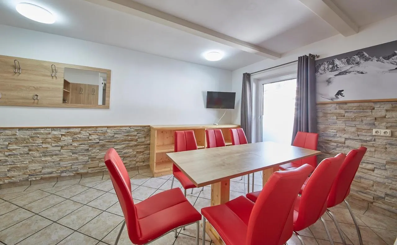 Ski & Bike Appartements Forsthaus 0*, Saalbach-Hinterglemm Austria