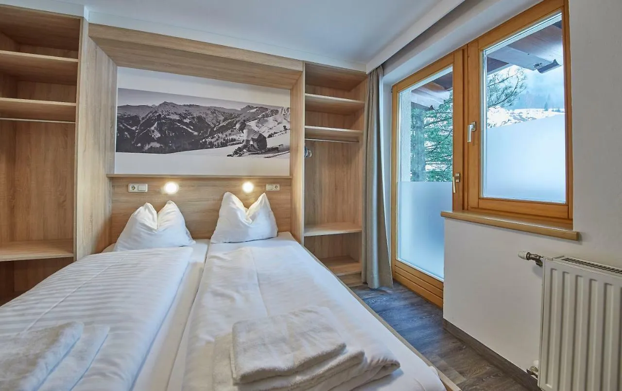 Ski&Bike Appartements Forsthaus by HolidayFlats24 Saalbach-Hinterglemm 0*,  Oostenrijk